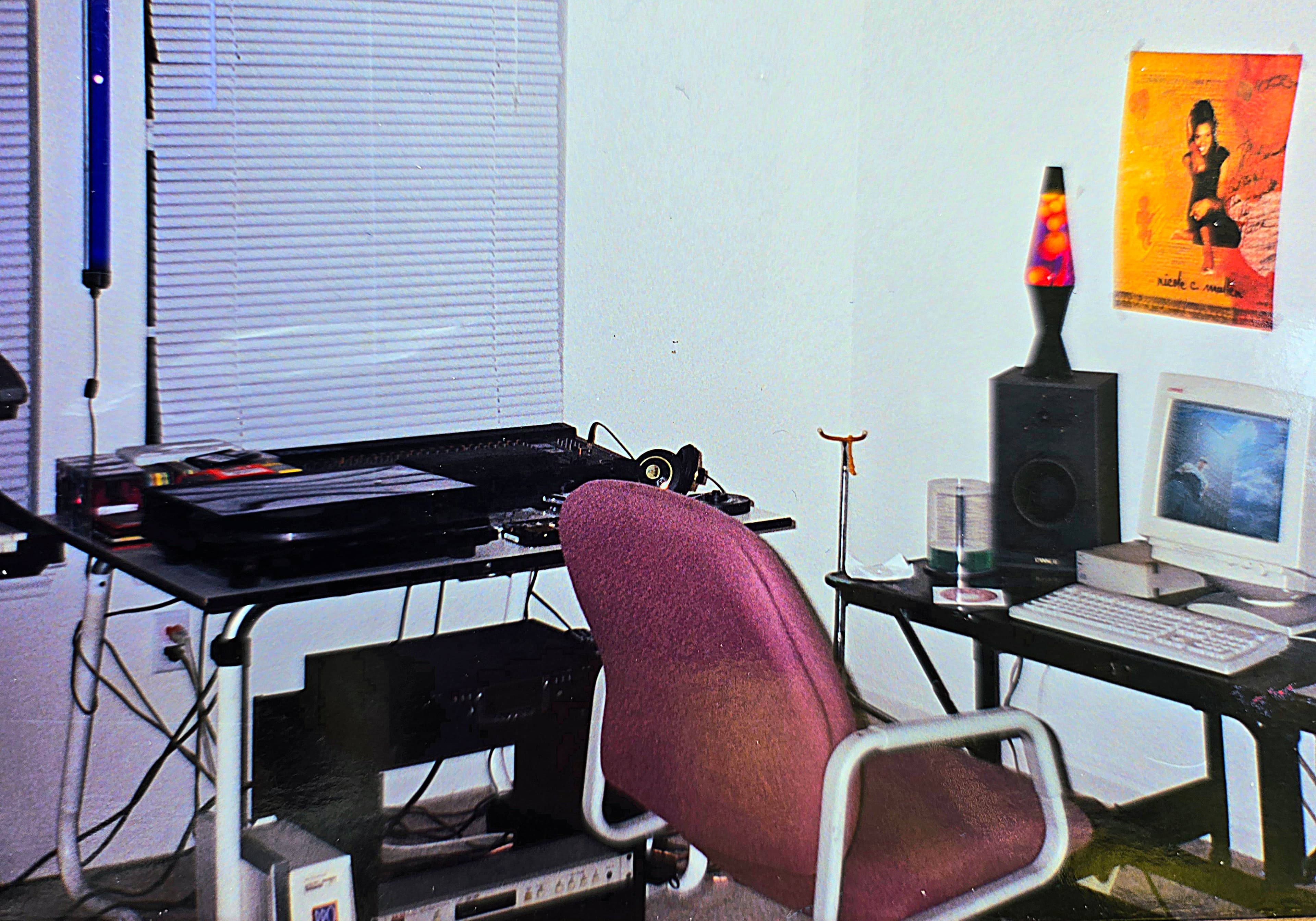 A partial view of Kene Bell’s first Nashville studio setup in 2000