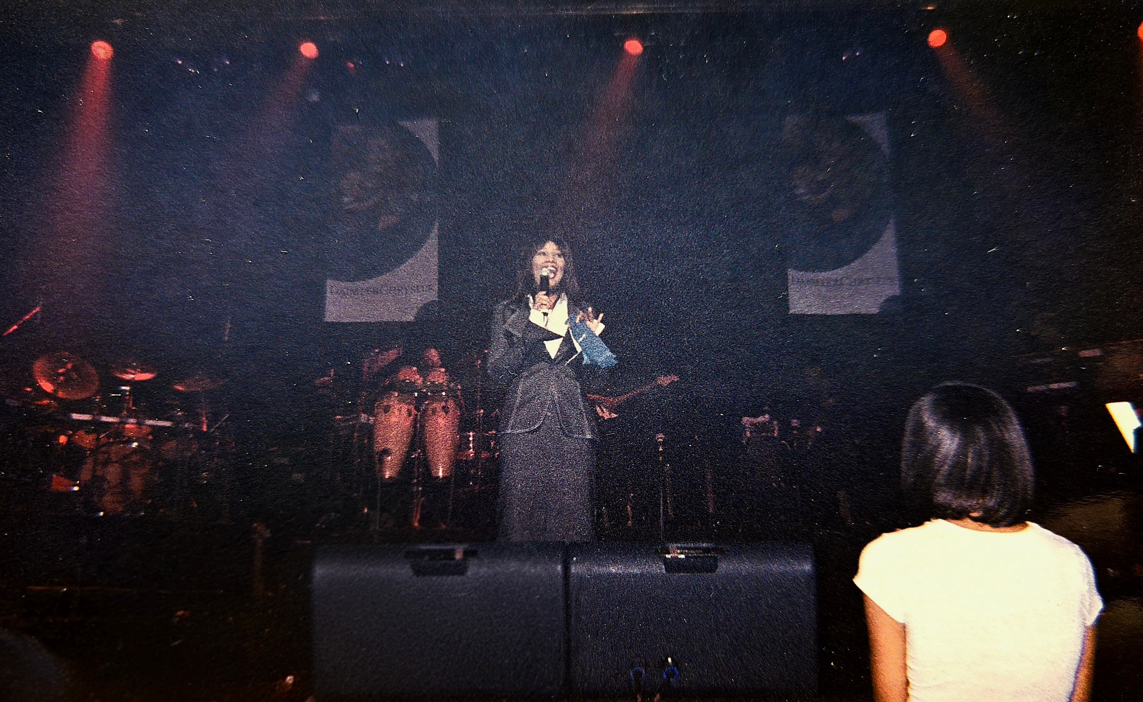 Yolanda Adams performing during the Shout 2000 tour